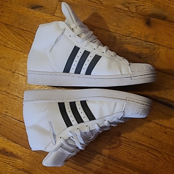 Men's Adidas - Picture 2 of 8